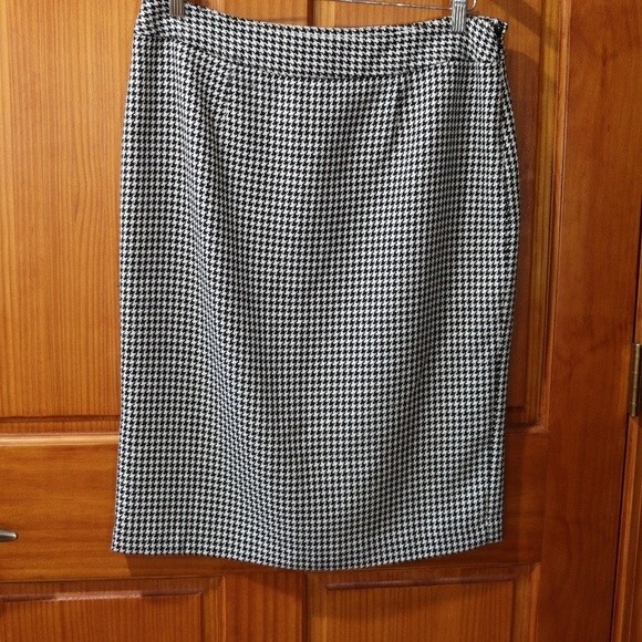 Vesti Black White Houndstooth Pencil Skirt Career Academia Style Size 10 - Picture 2 of 10